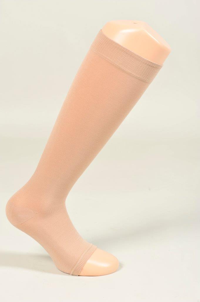 Ciorapi compresivi anti-varice pana la nivelul genunchiului